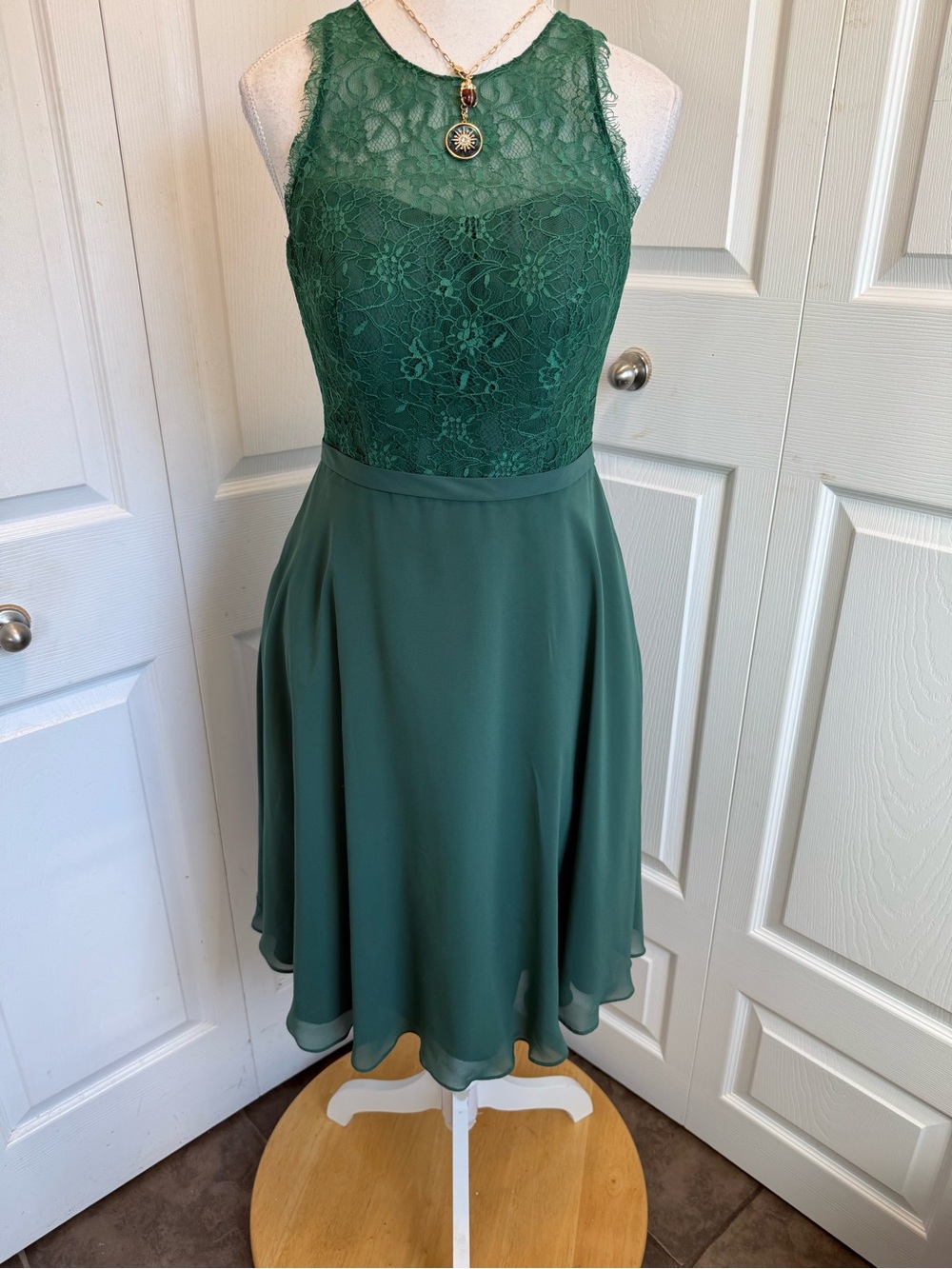 Sleeveless Forest Green Lace Bodice Midi Dress